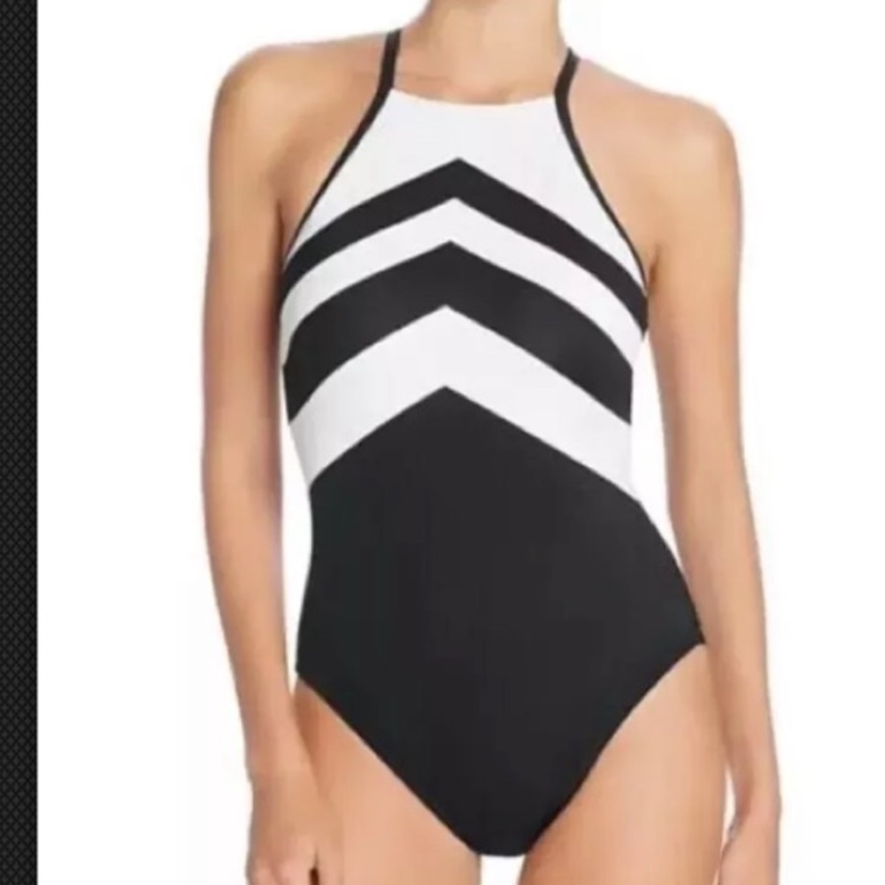 NWT LAUREN Ralph Lauren Women's Chevron Hi-Neck